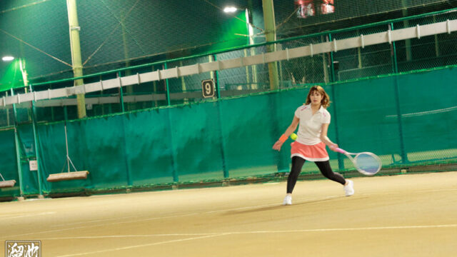 Lấp đầy lỗ lồn chị họ Ayumi Natsukawa vú to sau khi chơi tenis